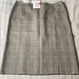 Classic Plaid Skirt - NEW - Max Mara- size 48